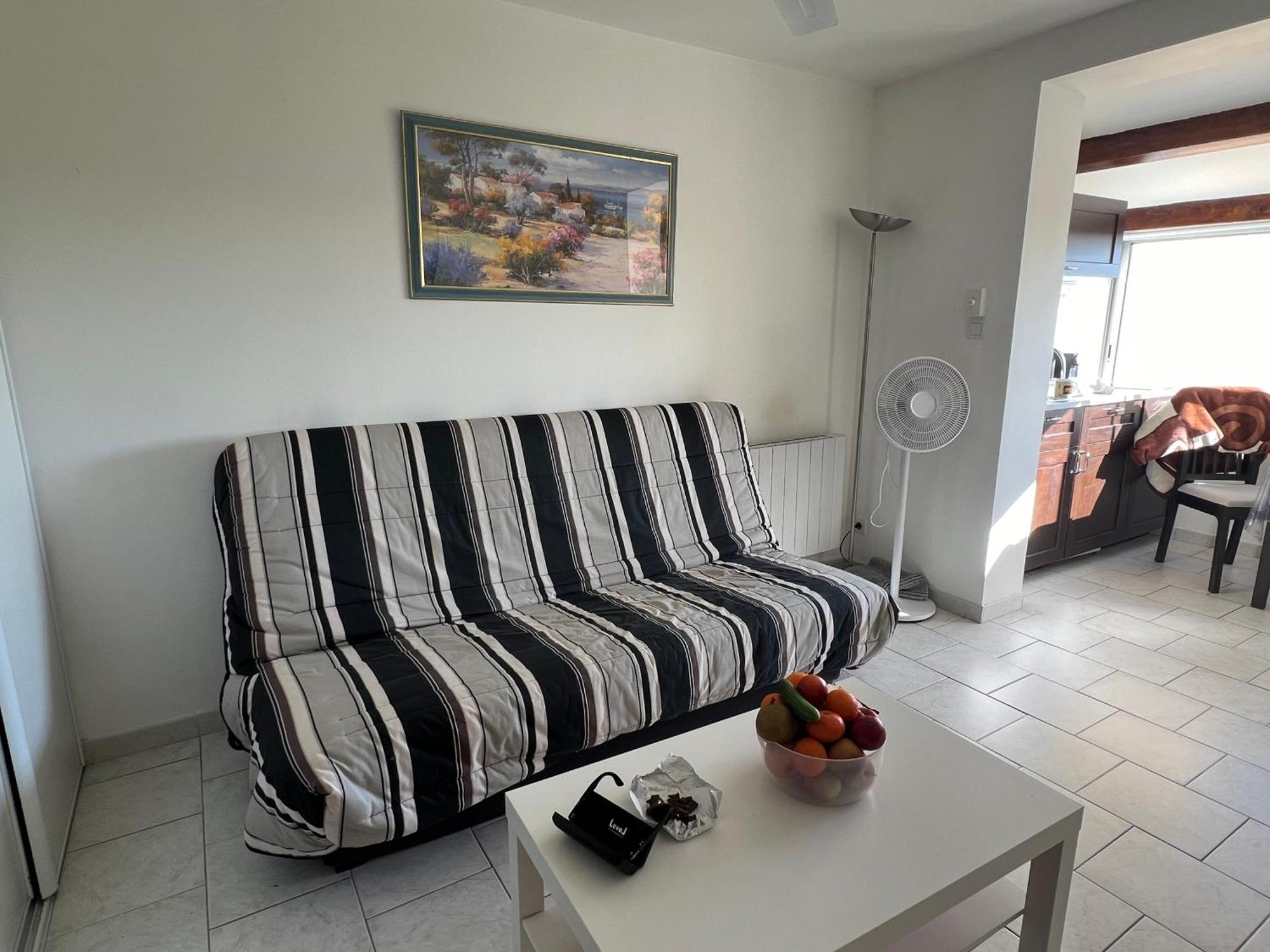 Joli Studio Tres Clair A Proximite Mer Pour 3 Personnes La Londe-les-Maures Exteriör bild